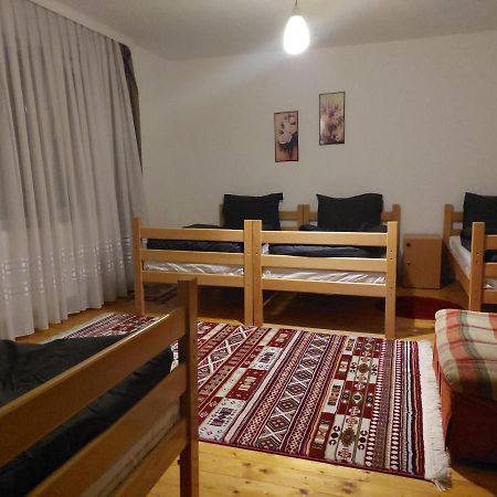 פריזרן Hostel Bushati מראה חיצוני תמונה